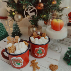 Handmade Christmas Mug Candle – Gingerbread Man & Marshmallow