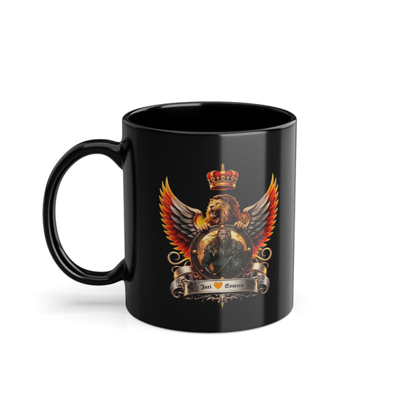 Black mug with a lion emblem featuring wings and a crown on a white background