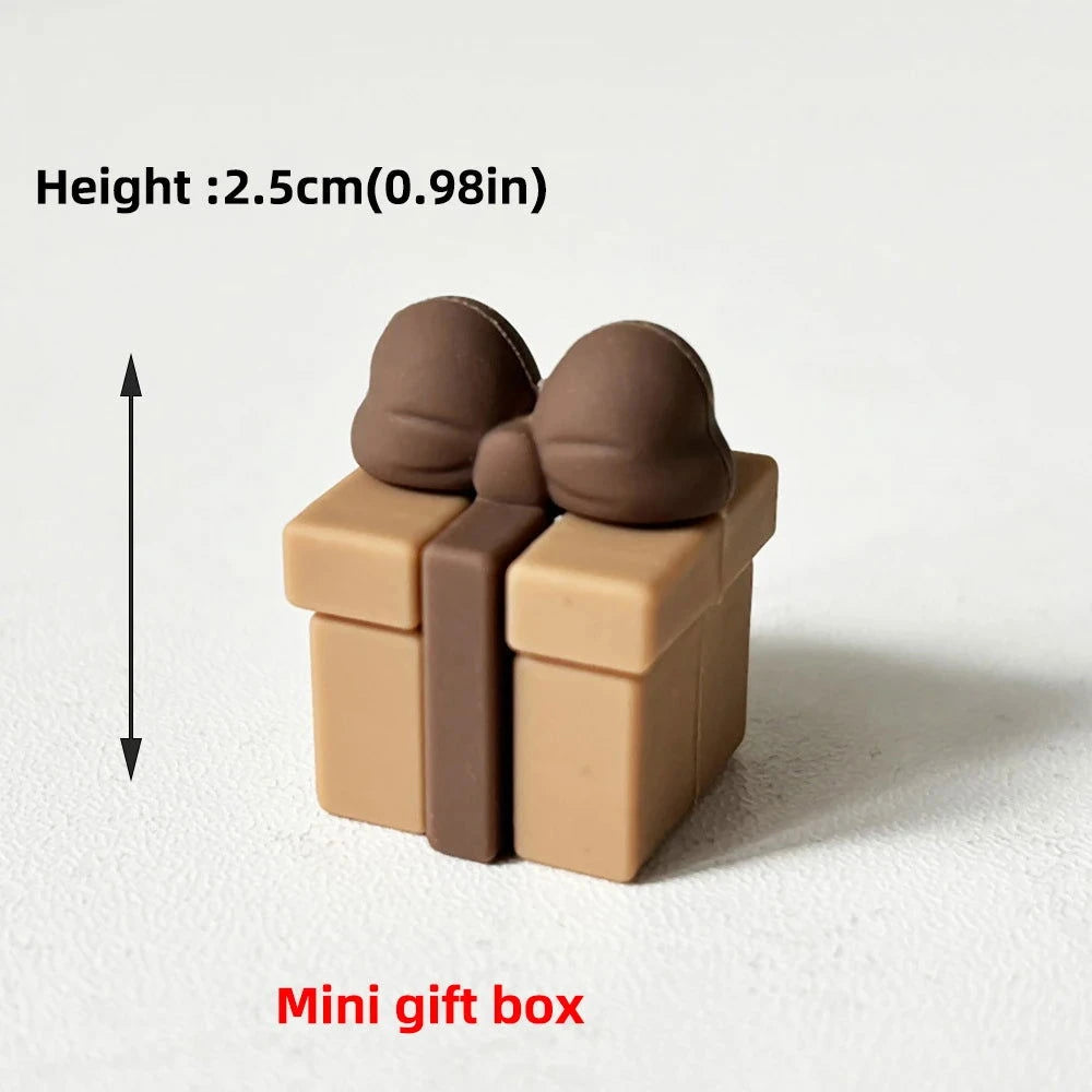 Bear Cake Topper - Cute Birthday Cake Decoration - candletown.net