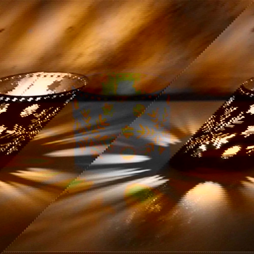 Christmas Hollow Candle Holder - Festive Candleholder for Home & Party Decor - candletown.net