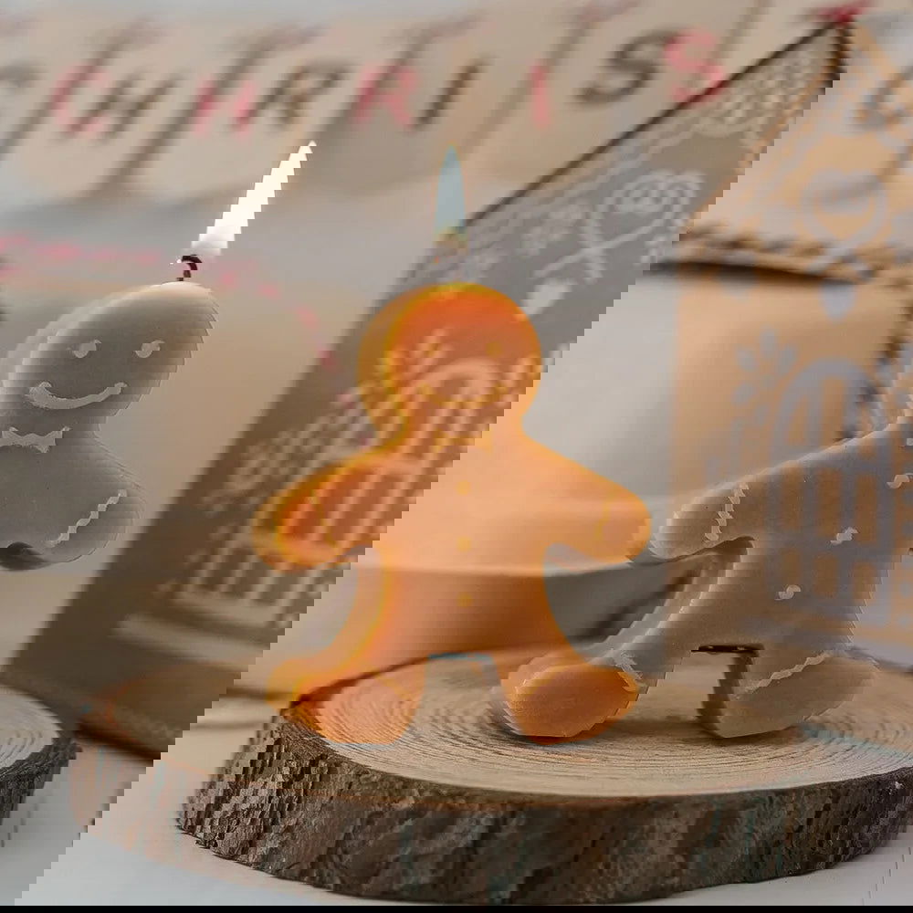 Gingerbread Man Aromatherapy Christmas Candle - Holiday Atmosphere & Decoration - candletown.net