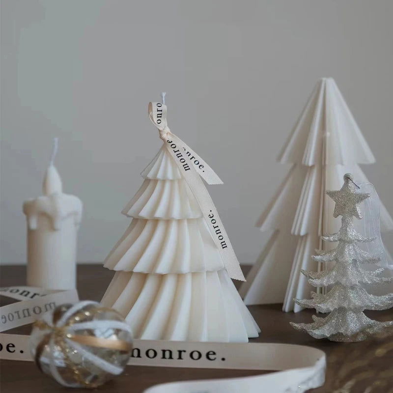 Holiday Shaped Scented Soy Wax Candles - Elegant and Festive Holiday Decoration - candletown.net