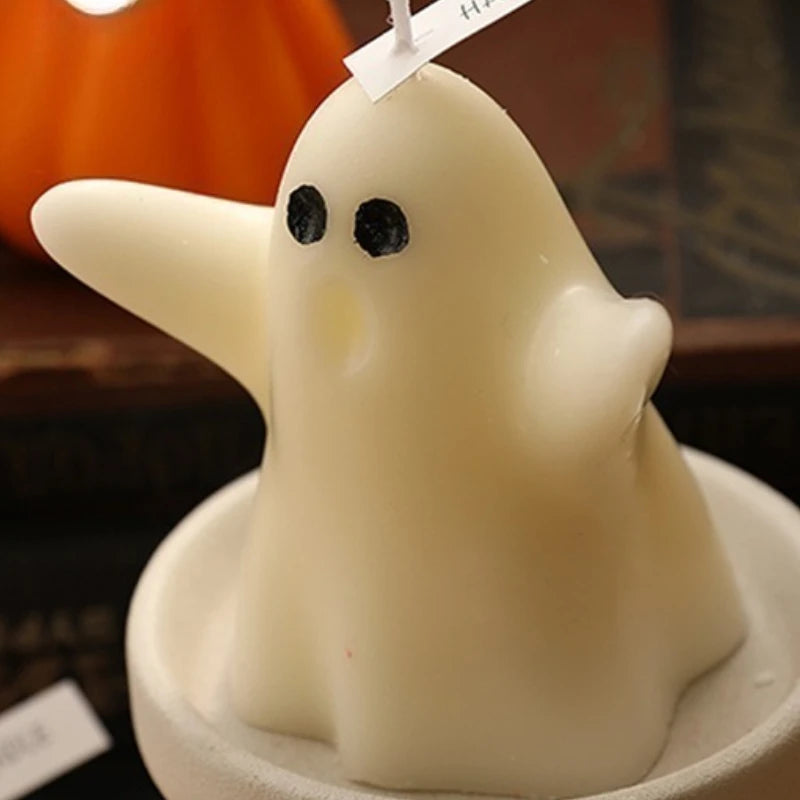 6-Piece Halloween Ghost Candle Set – Soy & Beeswax Aromatherapy