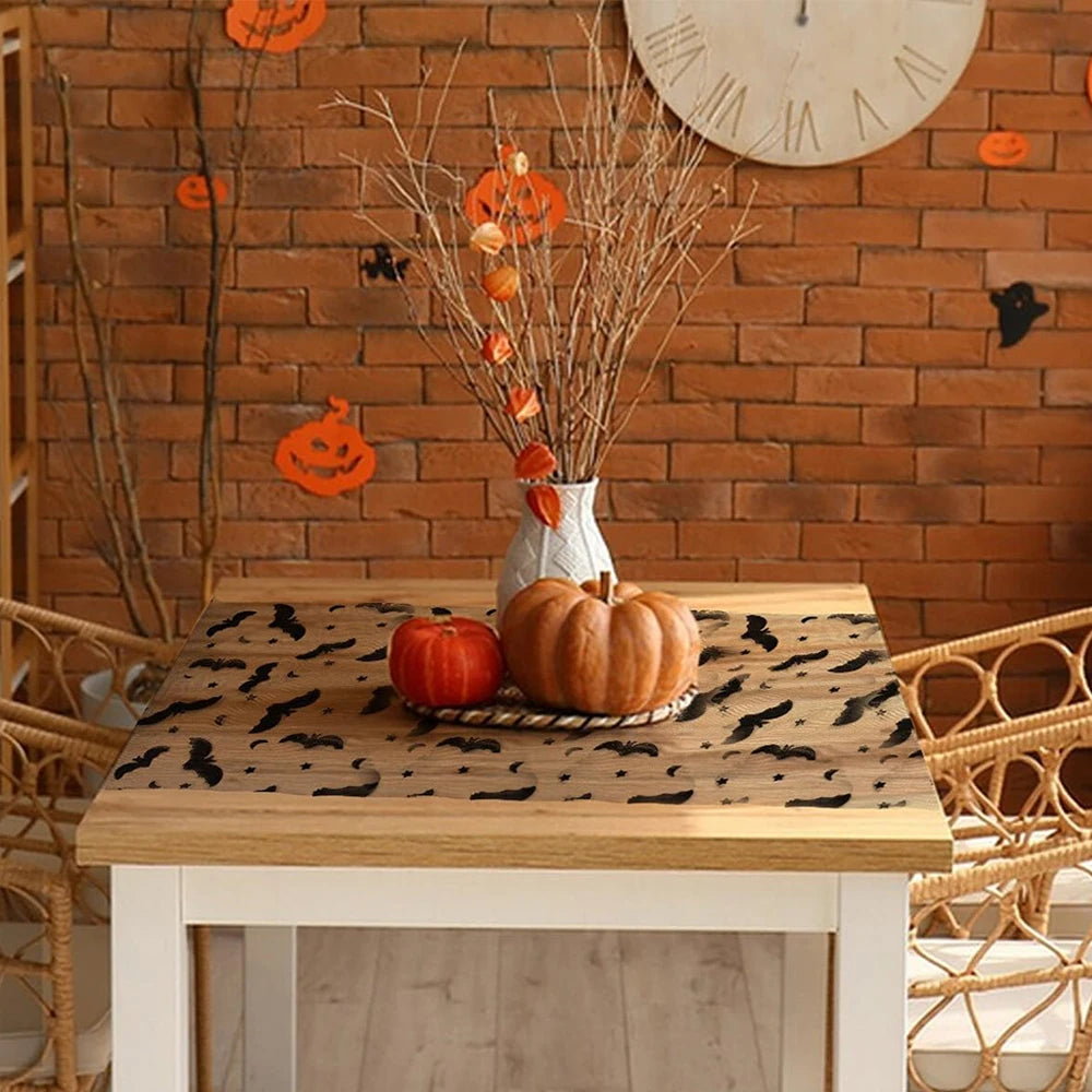 Halloween Pitsi Pöytäliina – Lepakko, Hämähäkinseitti & Pääkallokuviot