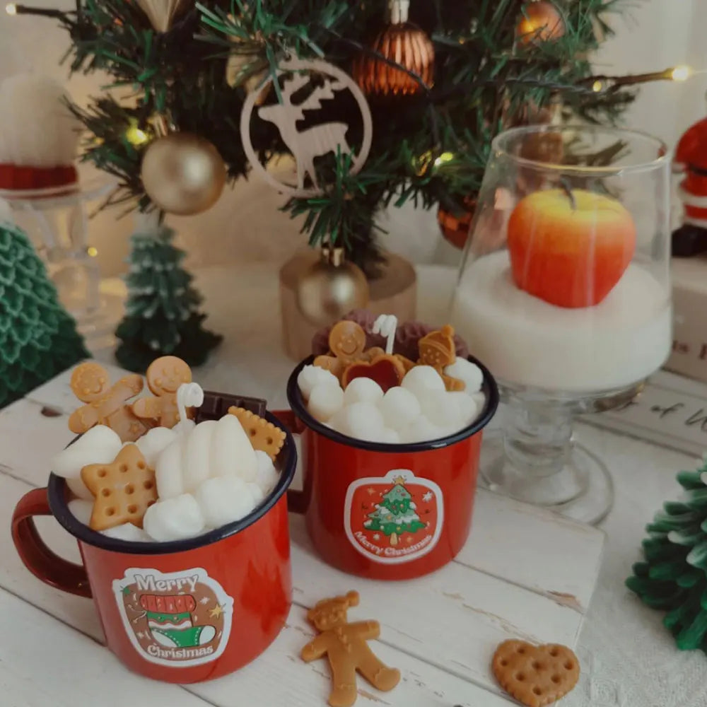 Handmade Christmas Mug Candle – Gingerbread Man & Marshmallow