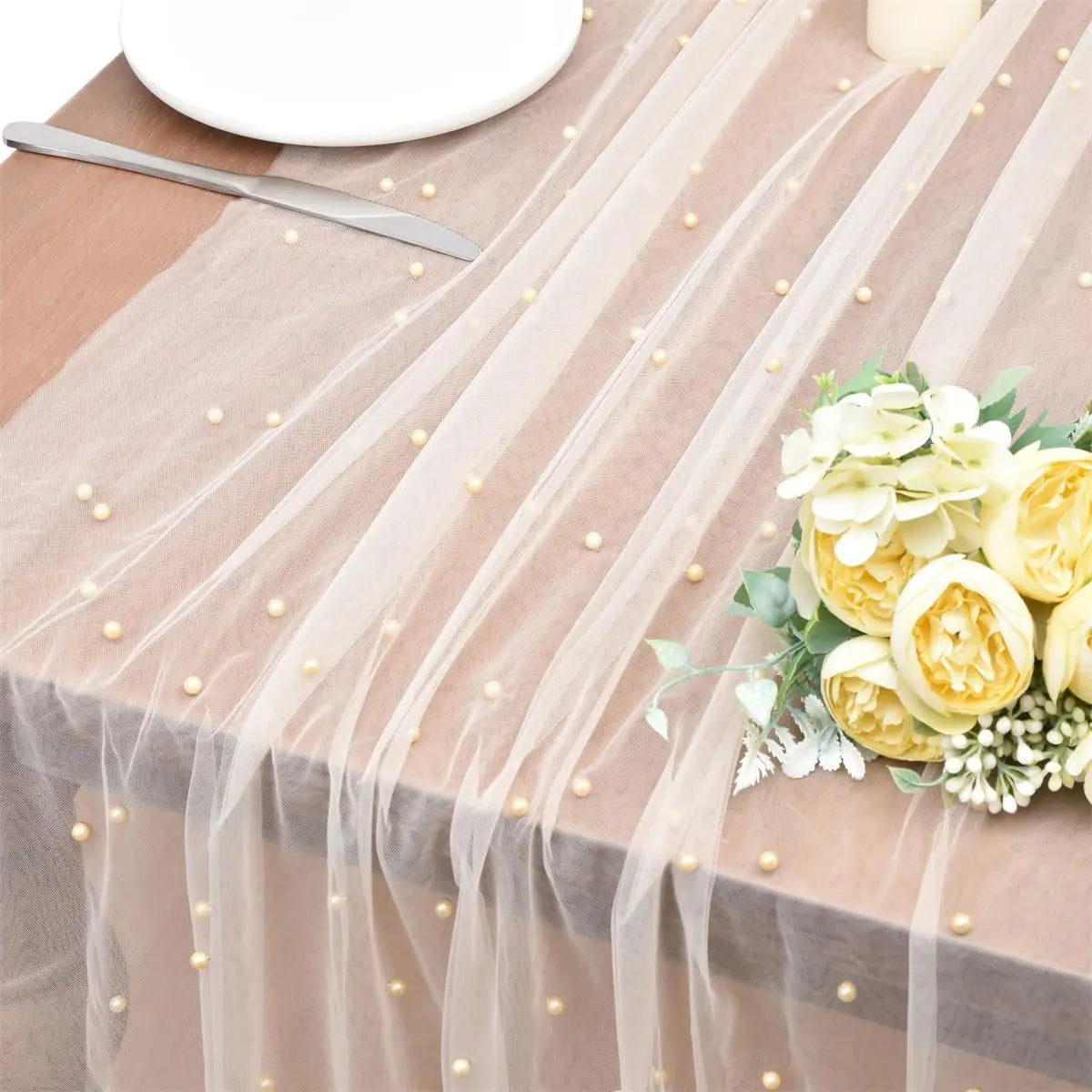 White Pearl Table Runner – Lace Tulle Wedding Decor