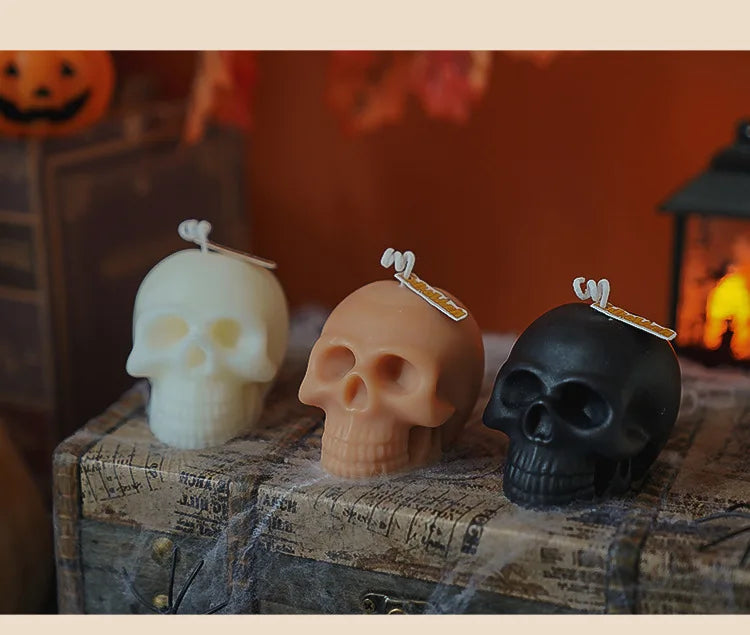 Halloween Kynttiläsarja – Käsintehdyt Tuoksukynttilät (Kallo, Kurpitsa, Hautakivi)