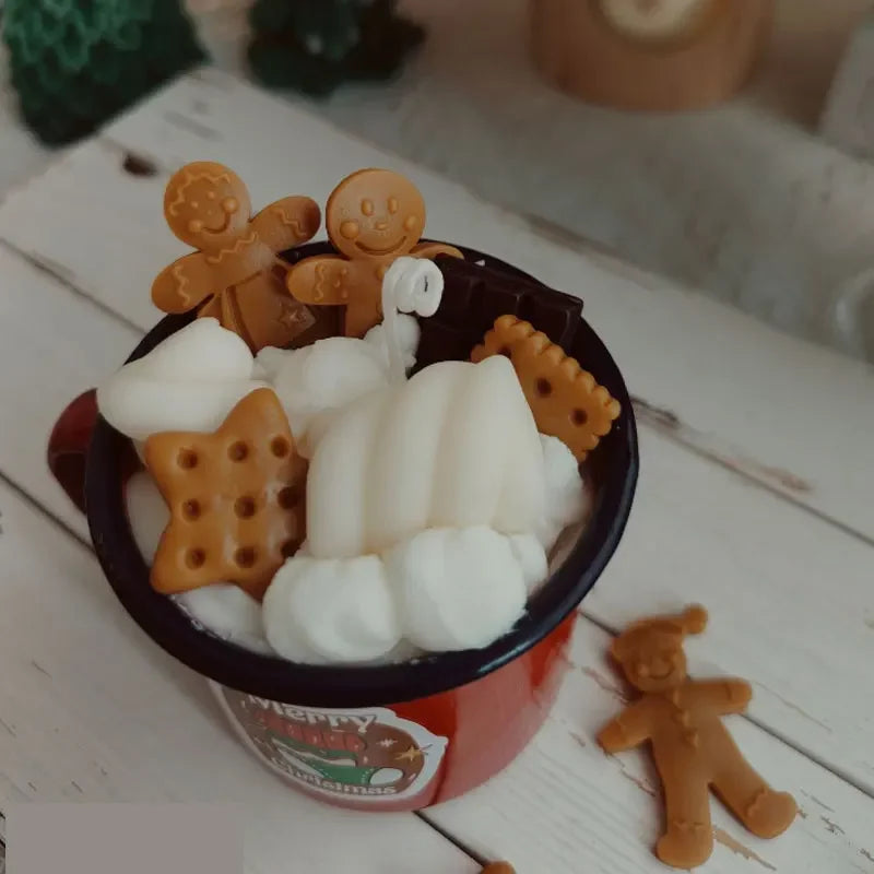 Handmade Christmas Mug Candle – Gingerbread Man & Marshmallow