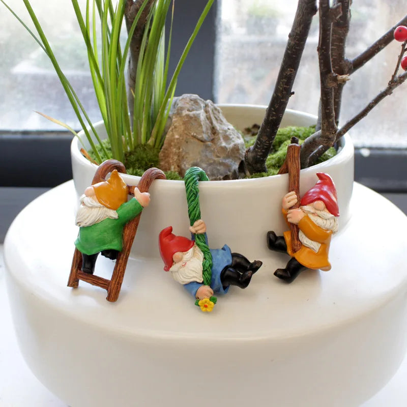 3PCS Climbing Garden Gnome Set for Trees & Flower Pots - candletown.net